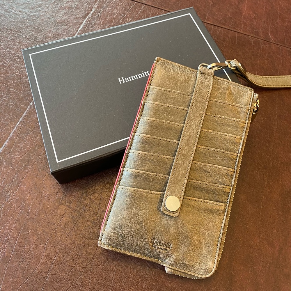 Hammitt 210 West Large Wallet w/Wristlet